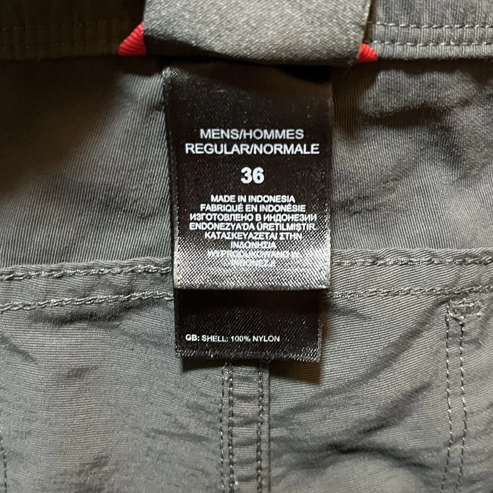 The North Face Shorts Mens 36 10